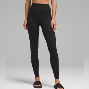 NWOT Wunder Under Super-High-Rise Tight 28" *Luxtreme